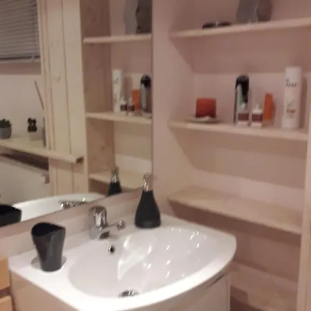 Feel Good - Like At Near Messe * فينديلشتآين